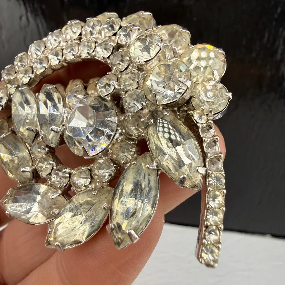 Vintage Estate Brooch Silver Tone Rhinestone Cluster Spray Floral